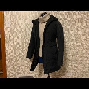 ❌SOLD❌the north face parka size small/black